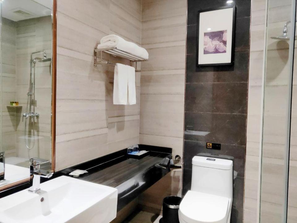 Lnsail Hotel Shenzhen Luohu Port Railway Station Ngoại thất bức ảnh